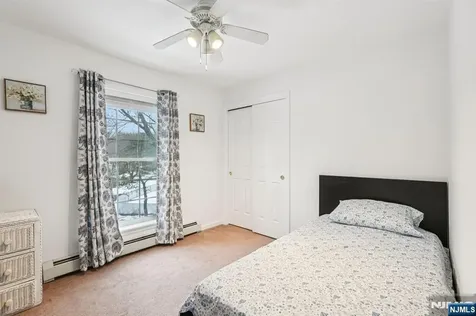 14 Sweetman Lane West Milford NJ 07480