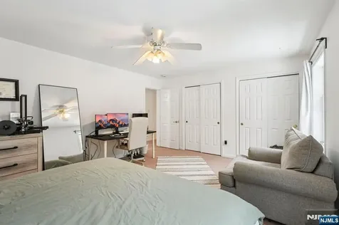 14 Sweetman Lane West Milford NJ 07480