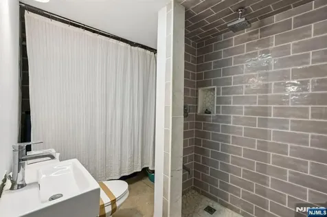 14 Sweetman Lane West Milford NJ 07480