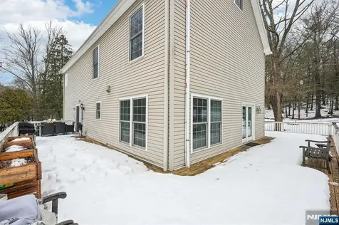 14 Sweetman Lane West Milford NJ 07480