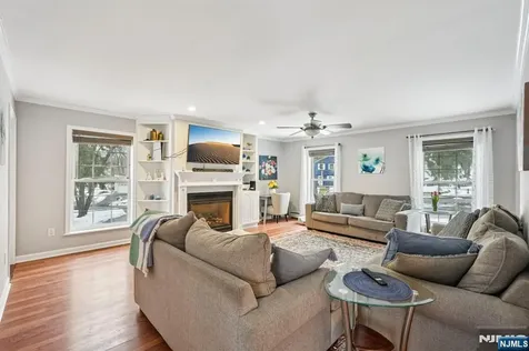 14 Sweetman Lane West Milford NJ 07480