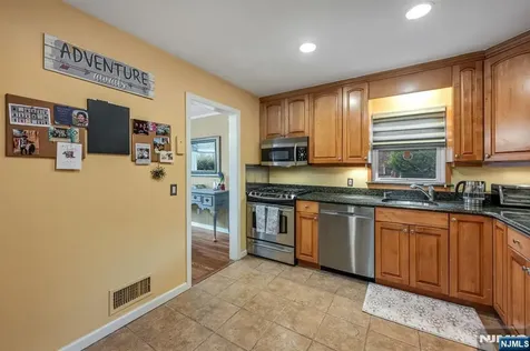 275 High Street Norwood NJ 07648