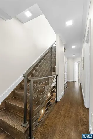 640 Undercliff Avenue Edgewater NJ 07020