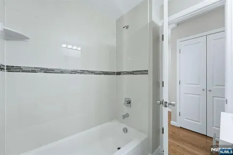 314 W 7th Avenue Newark NJ 07107