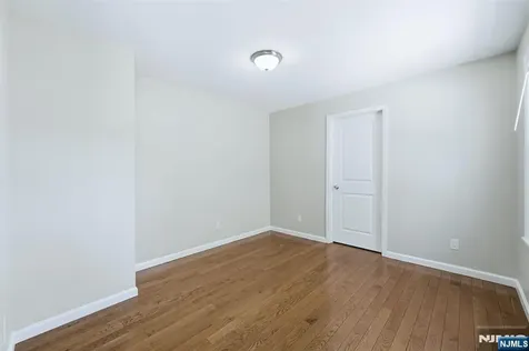 314 W 7th Avenue Newark NJ 07107