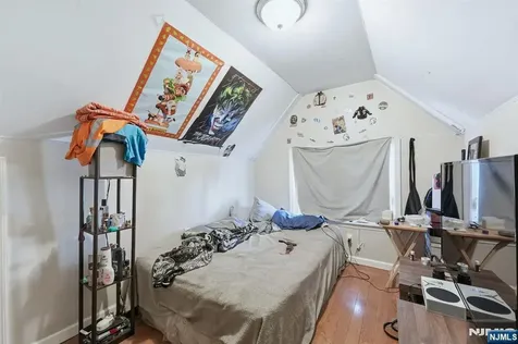 314 W 7th Avenue Newark NJ 07107