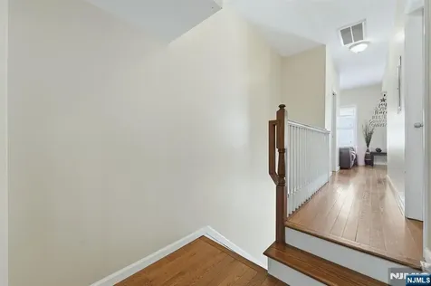 314 W 7th Avenue Newark NJ 07107