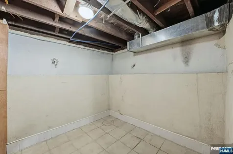 314 W 7th Avenue Newark NJ 07107