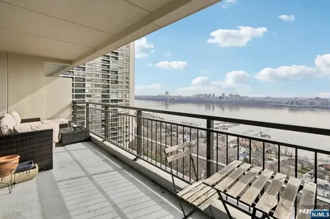 2 Horizon Road Fort Lee NJ 07024