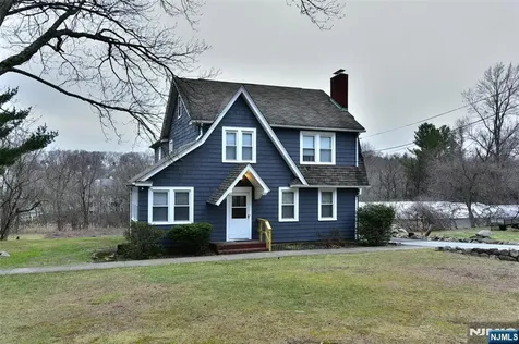 182 Airmont Avenue Mahwah NJ 07430