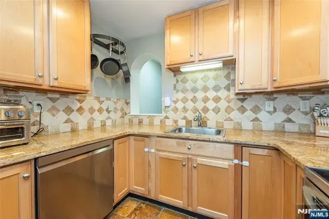 91 Roseland Avenue Caldwell NJ 07006