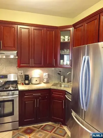 2000 Linwood Avenue Fort Lee NJ 07024