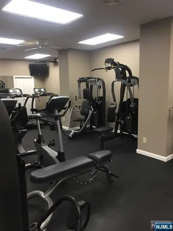 2000 Linwood Avenue Fort Lee NJ 07024