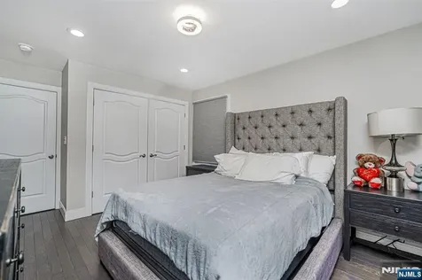 171 Pleasant Avenue Englewood NJ 07631