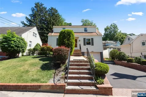 692 Passaic Avenue Kearny NJ 07032
