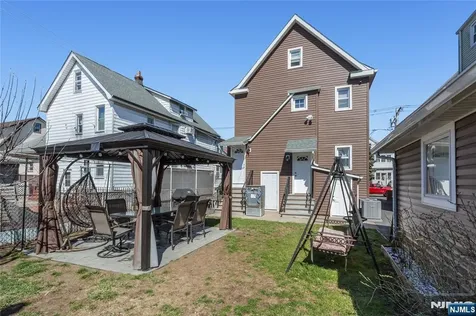 204 Hayward Place Wallington NJ 07057