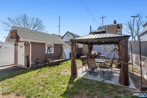 204 Hayward Place Wallington NJ 07057