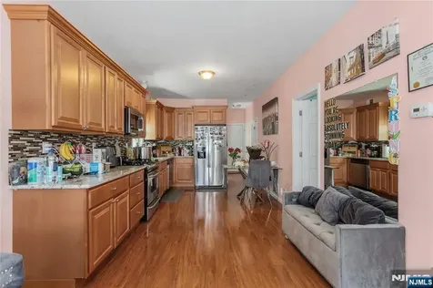 204 Hayward Place Wallington NJ 07057