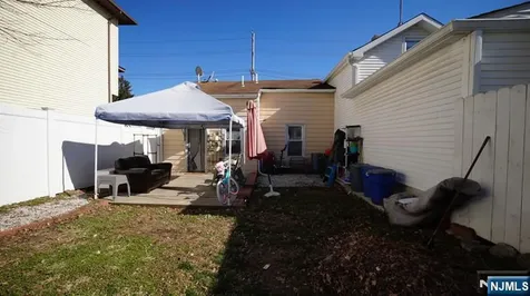 31 Kossuth Street Haledon NJ 07508