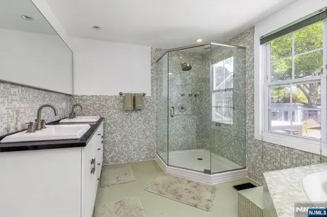 65 Lincoln Avenue Rutherford NJ 07070