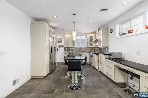 65 Lincoln Avenue Rutherford NJ 07070