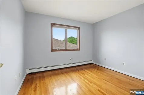 454 Myrtle Avenue Fort Lee NJ 07024