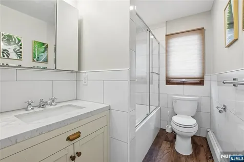 454 Myrtle Avenue Fort Lee NJ 07024