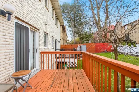 454 Myrtle Avenue Fort Lee NJ 07024