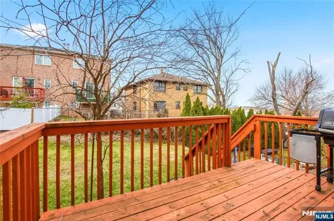 454 Myrtle Avenue Fort Lee NJ 07024