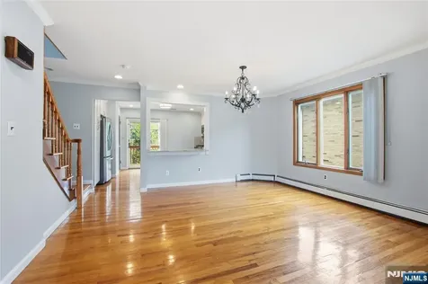 454 Myrtle Avenue Fort Lee NJ 07024