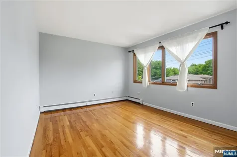 454 Myrtle Avenue Fort Lee NJ 07024