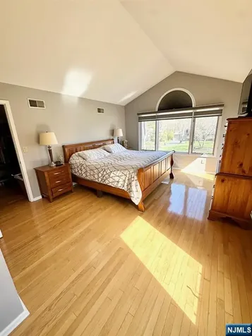 19 Lakeview Drive Old Tappan NJ 07675