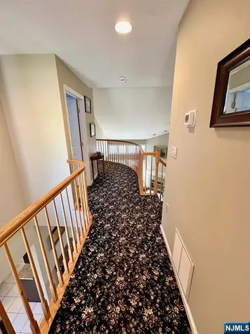 19 Lakeview Drive Old Tappan NJ 07675
