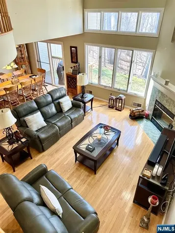 19 Lakeview Drive Old Tappan NJ 07675
