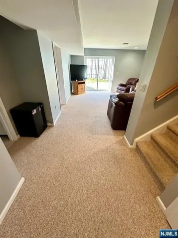 19 Lakeview Drive Old Tappan NJ 07675