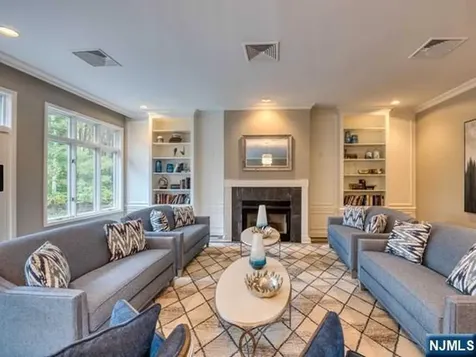 19 Lakeview Drive Old Tappan NJ 07675