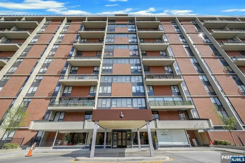 4 Horizon Road Fort Lee NJ 07024