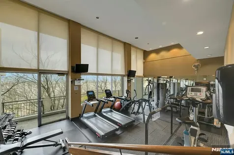 4 Horizon Road Fort Lee NJ 07024