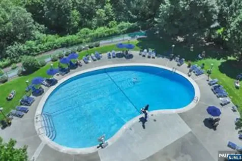 4 Horizon Road Fort Lee NJ 07024