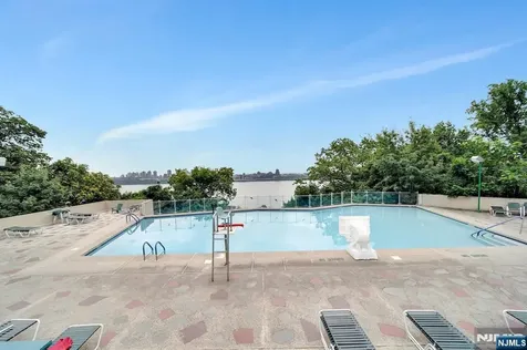 4 Horizon Road Fort Lee NJ 07024
