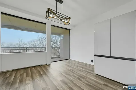 4 Horizon Road Fort Lee NJ 07024