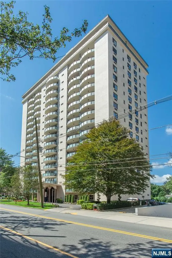 125 Prospect Avenue Hackensack NJ 07601
