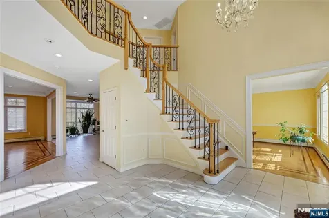 411 Fairway Drive Leonia NJ 07605