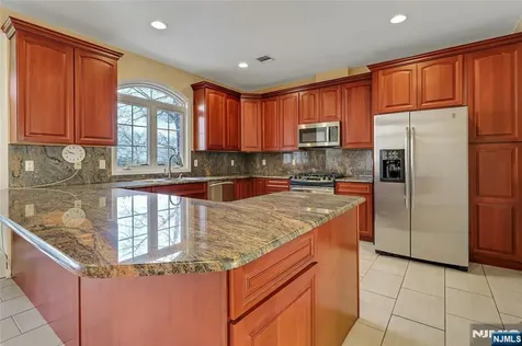 411 Fairway Drive Leonia NJ 07605