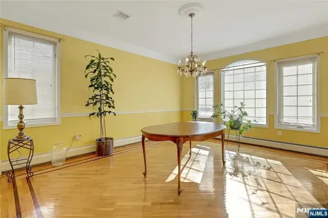 411 Fairway Drive Leonia NJ 07605