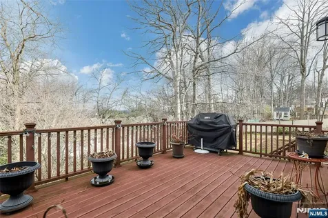411 Fairway Drive Leonia NJ 07605