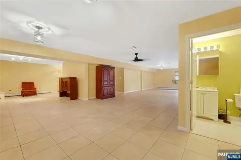 411 Fairway Drive Leonia NJ 07605