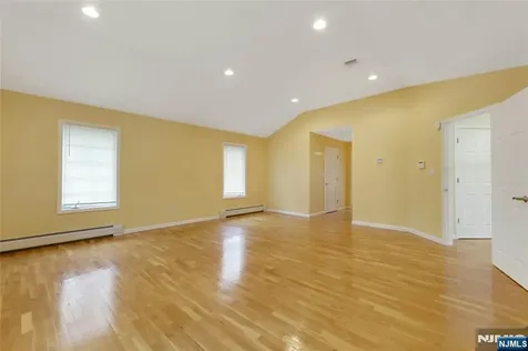 411 Fairway Drive Leonia NJ 07605