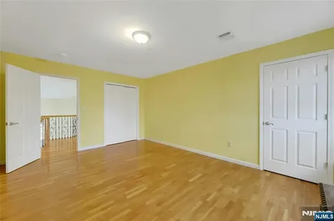 411 Fairway Drive Leonia NJ 07605