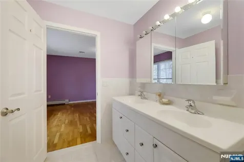 411 Fairway Drive Leonia NJ 07605